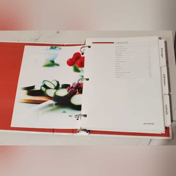 Vitamix Creations Recipes Cookbook Hardcover 3 Ring Binder Over 300 Easy Recipes - Picture 6 of 12